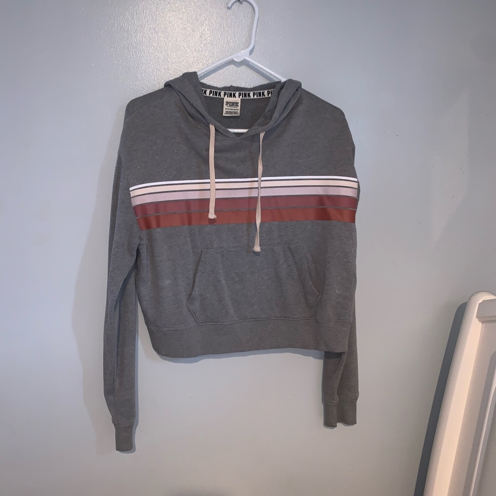 Victoria’s Secret Pink cropped hoodie